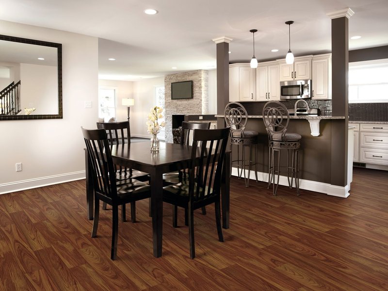 Can luxury vinyl flooring be steam cleaned?